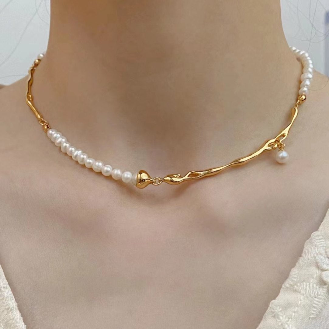 Golden Stream Pearl Necklace