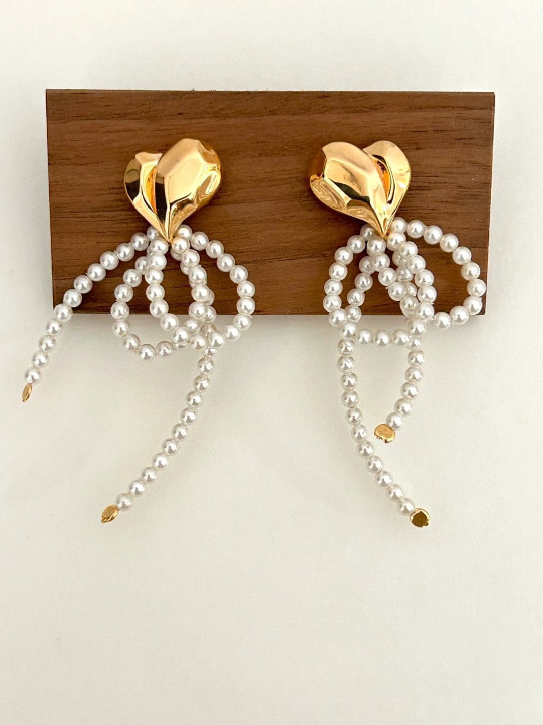 Vintage Love Pearl Bow Earrings