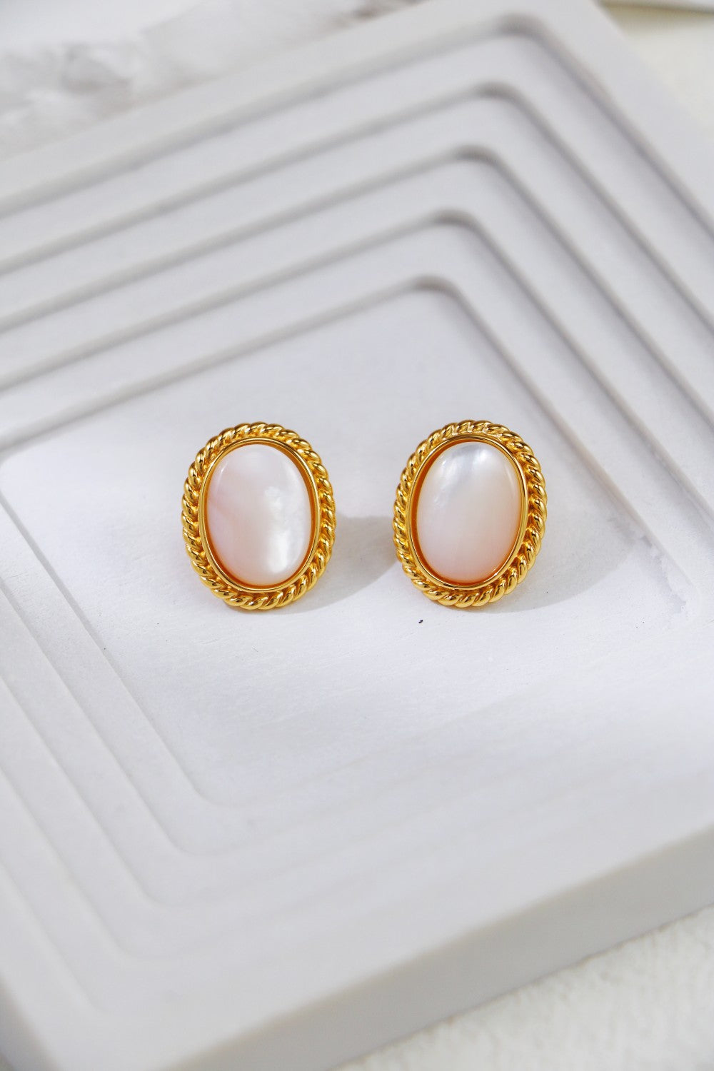 S925 Silver Vintage Gold White Shell Earrings（2 colors）