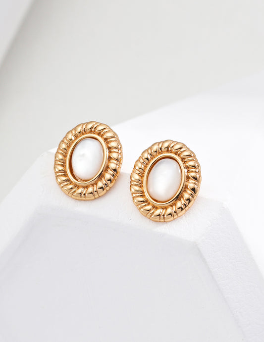 S925 Silver Palace Treasure Simple Shell Earrings and Studs（Vintage Gold）